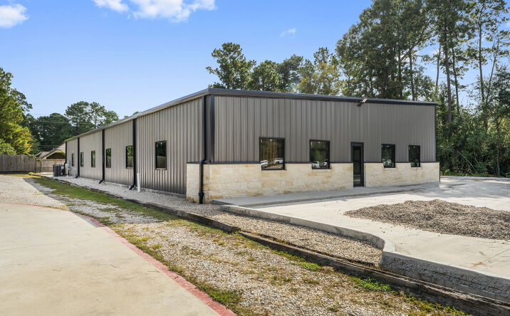 Pictures of Retail, Office property located at 402 Honea Egypt Rd, Magnolia, TX 77354 for lease - image #1