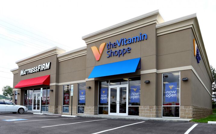 Pictures of Retail property located at 1190 Main St, Cuyahoga Falls, OH 44221 for lease - image #1