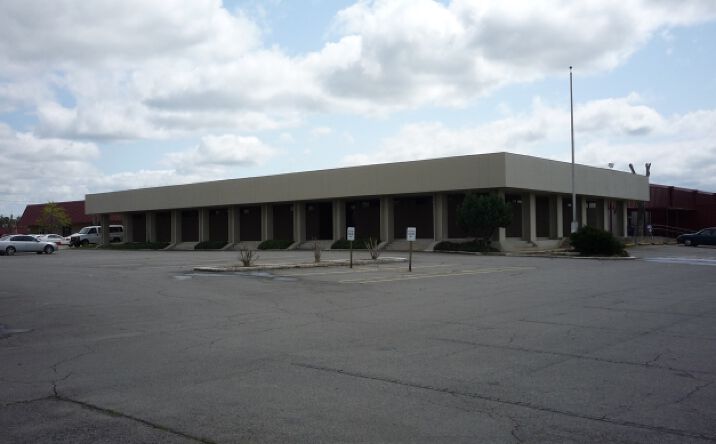 Pictures of Industrial property located at 707 Robins St, Conway, AR 72034 for lease - image #1