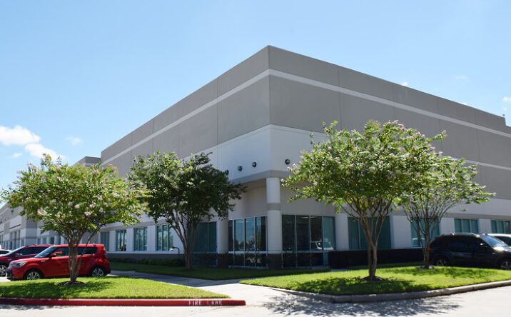 image of property at 4250 N Sam Houston Pkwy E Houston, TX 77032