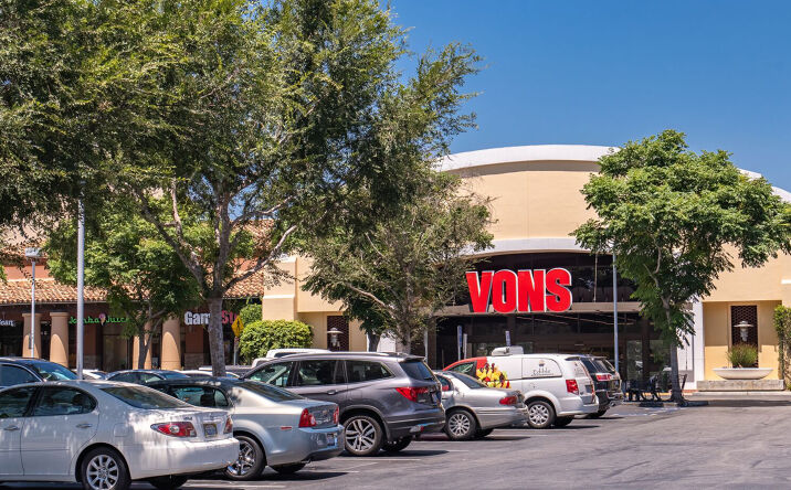 Pictures of Retail property located at 2910 Tapo Canyon Road, Simi Valley, CA 93063 for lease - image #1