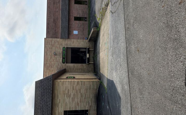 Pictures of Industrial property located at 2006 Zettler Rd, Columbus, OH 43232 for lease - image #1
