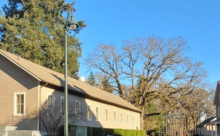 Pictures of Retail, Restaurant property located at 621 Barnes St, Vancouver, WA 98661 for lease - image #1