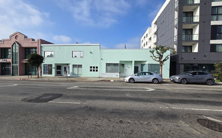 Pictures of Retail property located at 723 N Fairfax Ave, Los Angeles, CA 90046 for lease - image #1