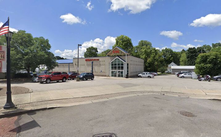 Pictures of Retail property located at 116 Ainsworth St, Lodi, OH 44254 for lease - image #1