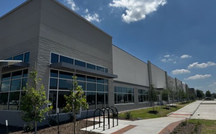 Pictures of Industrial property located at 10624 Clarence Dr, Frisco, TX 75033 for lease - image #1