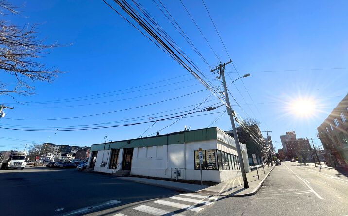 Pictures of Retail, Office property located at 198 Lancaster St, Portland, ME 04101 for lease - image #1