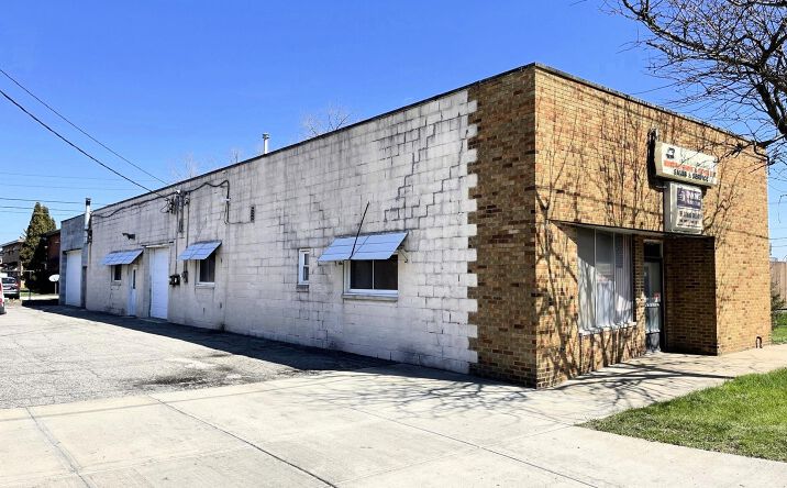 Pictures of Retail, Industrial property located at 16321 Rockside Rd, Maple Heights, OH 44137 for lease - image #1
