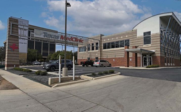 Pictures of Office property located at 1007 NE Interstate 410 Loop, San Antonio, TX 78209 for lease - image #1
