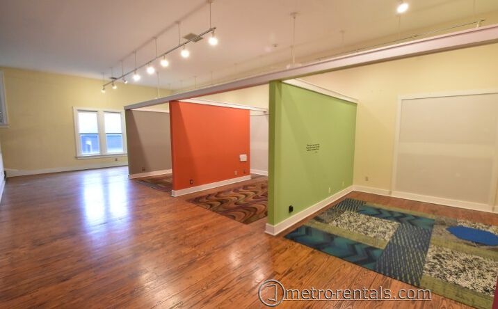 Pictures of Office property located at 27 E Russell St, Columbus, OH 43215 for lease - image #1