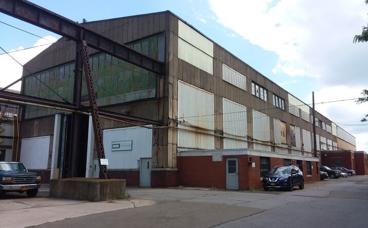 Pictures of Industrial property located at 25 Roberts Ave, Buffalo, NY 14206 for lease - image #1