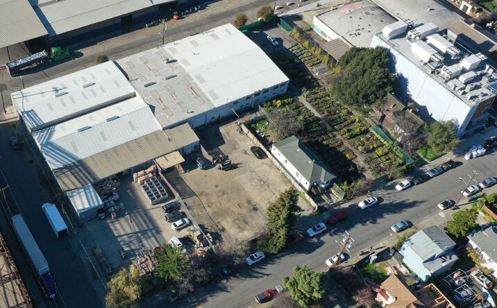 Pictures of Industrial property located at 2821 Union St, Oakland, CA 94608 for lease - image #1