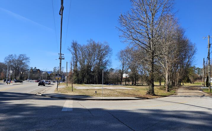Pictures of Land property located at Corner of Old Lee Highway & Apison Pike, Chattanooga, TN 37363 for lease - image #1