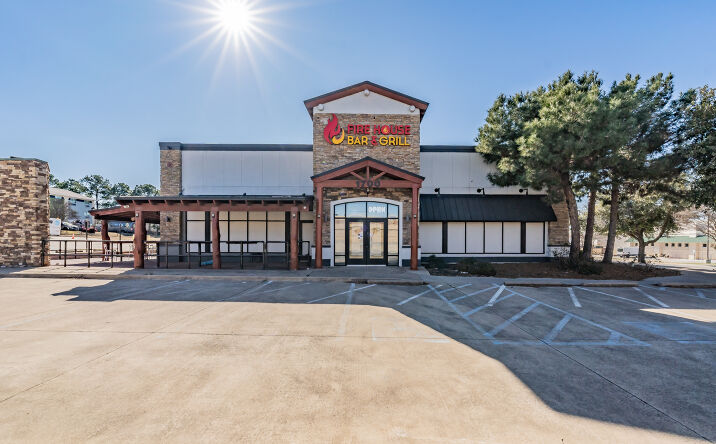 Pictures of Restaurant property located at 1700 Airport Fwy, Bedford, TX 76022 for lease - image #1