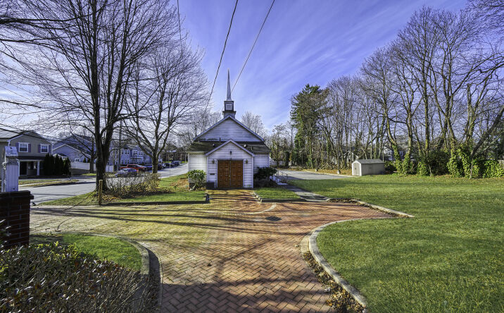 Pictures of Special Purpose property located at 109 Roslyn Rd, Roslyn Heights, NY 11577 for lease - image #1