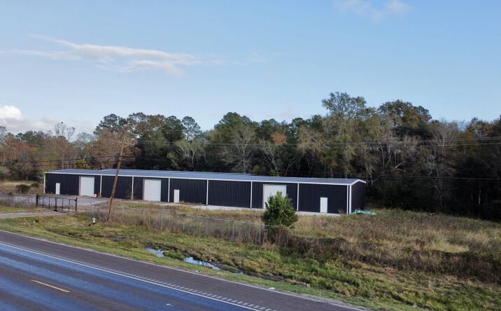 Pictures of Office, Industrial property located at 5795 Fannett Rd, Beaumont, TX 77705 for lease - image #1