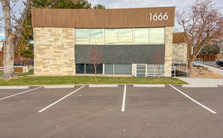 Pictures of Office property located at 1666 S University Blvd, Denver, CO 80210 for lease - image #1