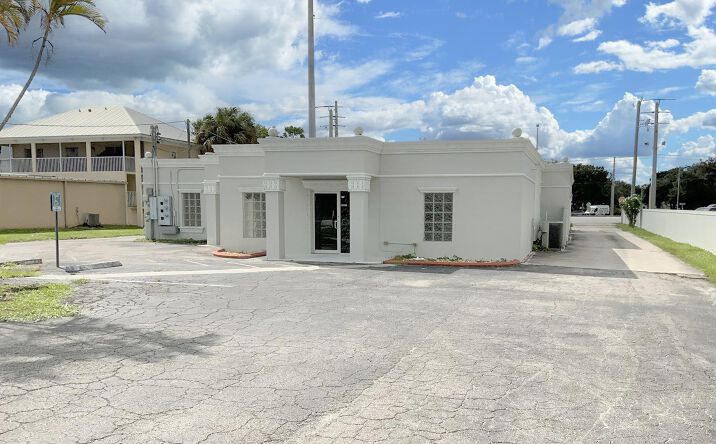 Pictures of Office property located at 7664 S U.S. Hwy 1, Port St. Lucie, FL 34952 for lease - image #1