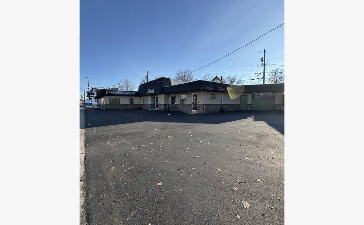 Pictures of Retail, Office property located at 1211 W Northwest Blvd, Spokane, WA 99205 for lease - image #1