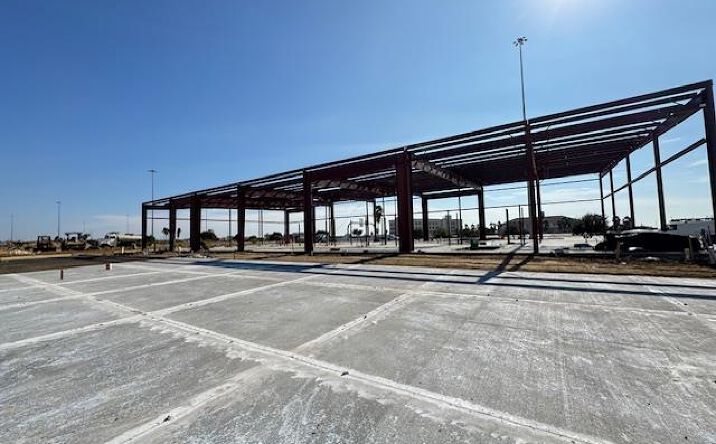 Pictures of Retail, Office property located at 405 Crossroads St, Laredo, TX 78045 for lease - image #1