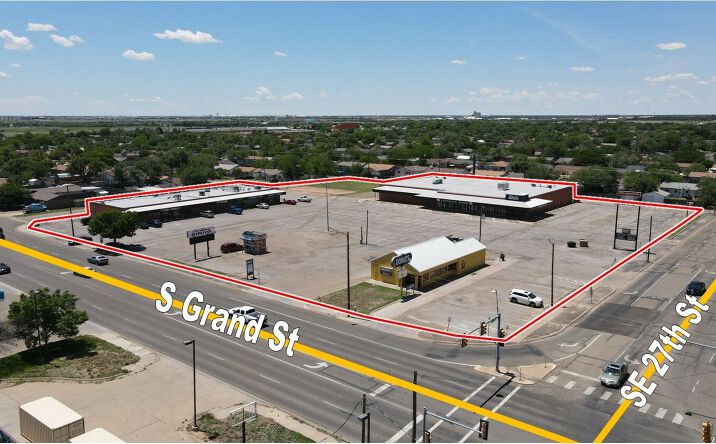 Pictures of Retail property located at 2700 S Grand St, Amarillo, TX 79103 for lease - image #1