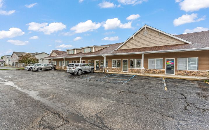 Pictures of Office property located at 2502 Beech St, Valparaiso, IN 46383 for lease - image #1
