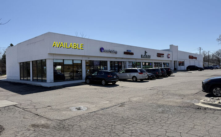 Pictures of Retail, Office property located at 22250-22370 Middlebelt Road, Farmington Hills, MI 48336 for lease - image #1