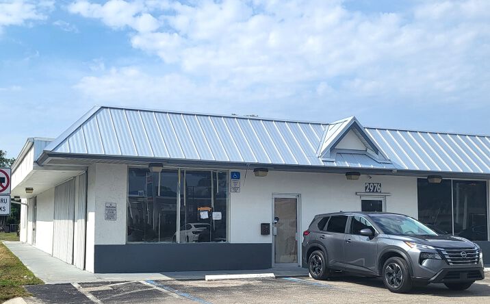 Pictures of Retail, Office property located at 2976 Cleveland Ave, Fort Myers, FL 33901 for lease - image #1