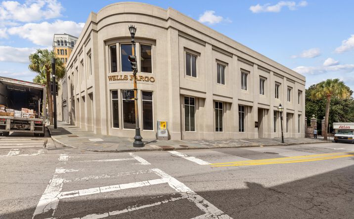 Pictures of Office property located at 16 Broad Street, Charleston, SC 29401 for lease - image #1