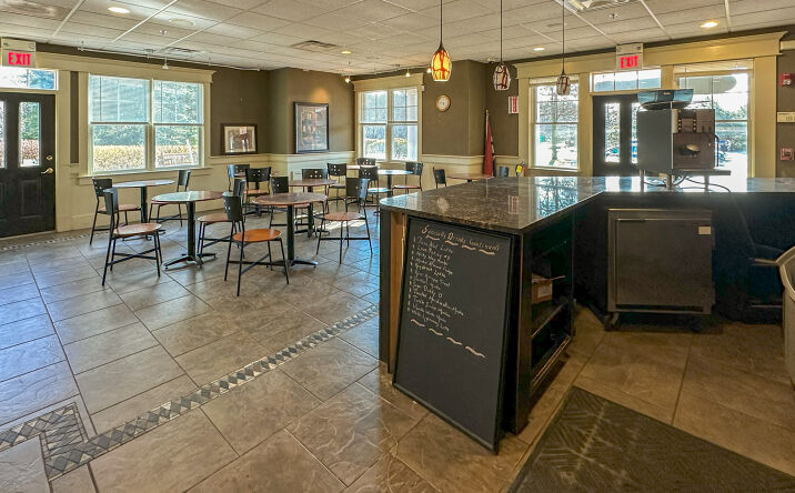 Pictures of Retail, Office property located at 307 Grafton St, Shrewsbury, MA 01545 for lease - image #1