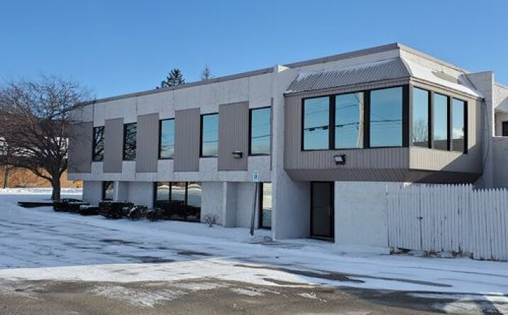 Pictures of Office property located at 55 Harrow Ln, Saginaw, MI 48638 for lease - image #1