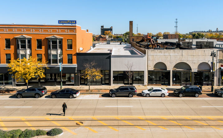 Pictures of Retail property located at 6540 Woodward Ave, Detroit, MI 48202 for lease - image #1