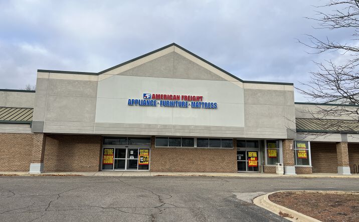 Pictures of Retail property located at 9860 Telegraph Rd, Taylor, MI 48180 for lease - image #1
