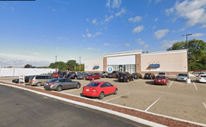 Pictures of Retail property located at 939 Coshocton Ave, Mount Vernon, OH 43050 for lease - image #1