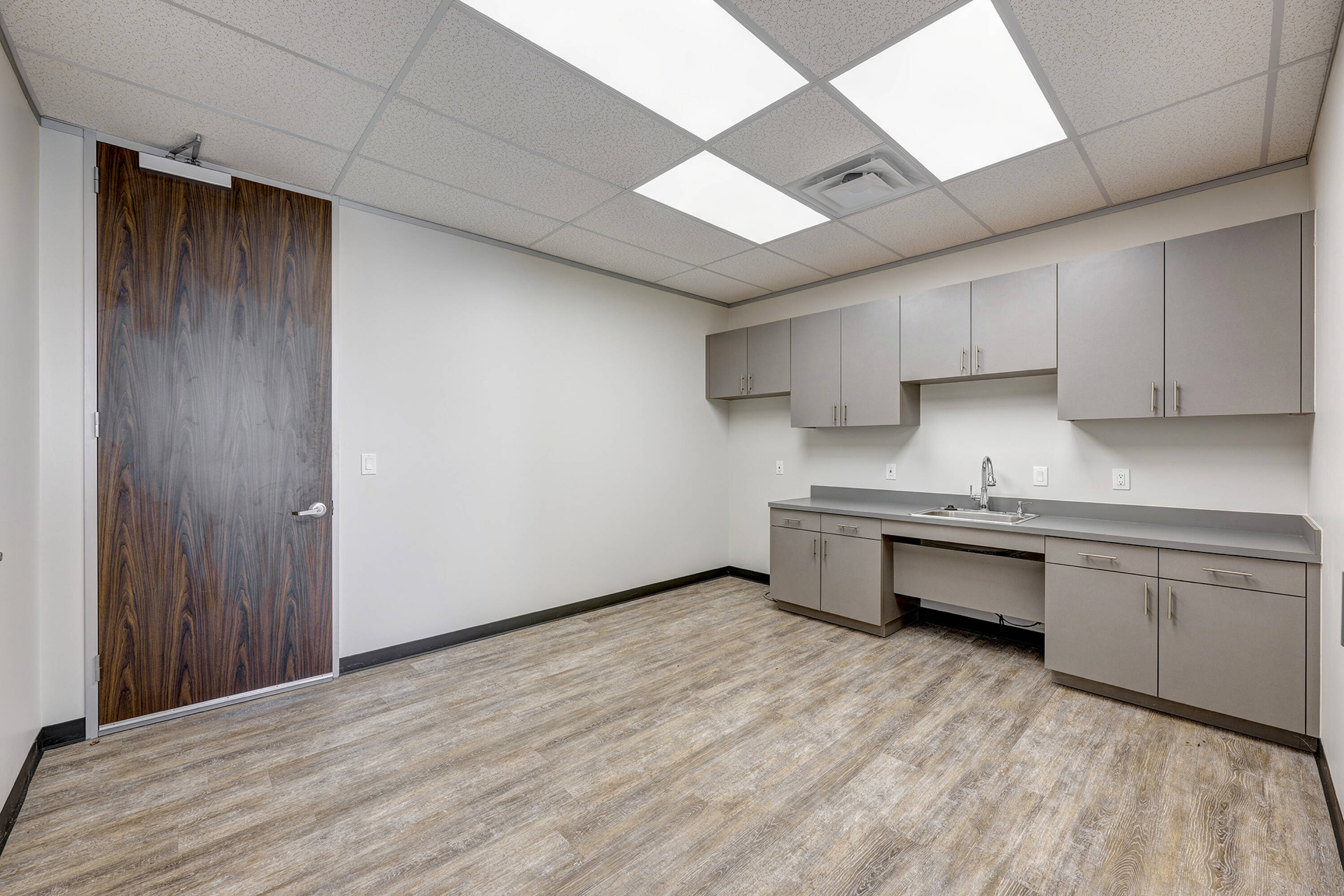 20435 Westfield Commerce