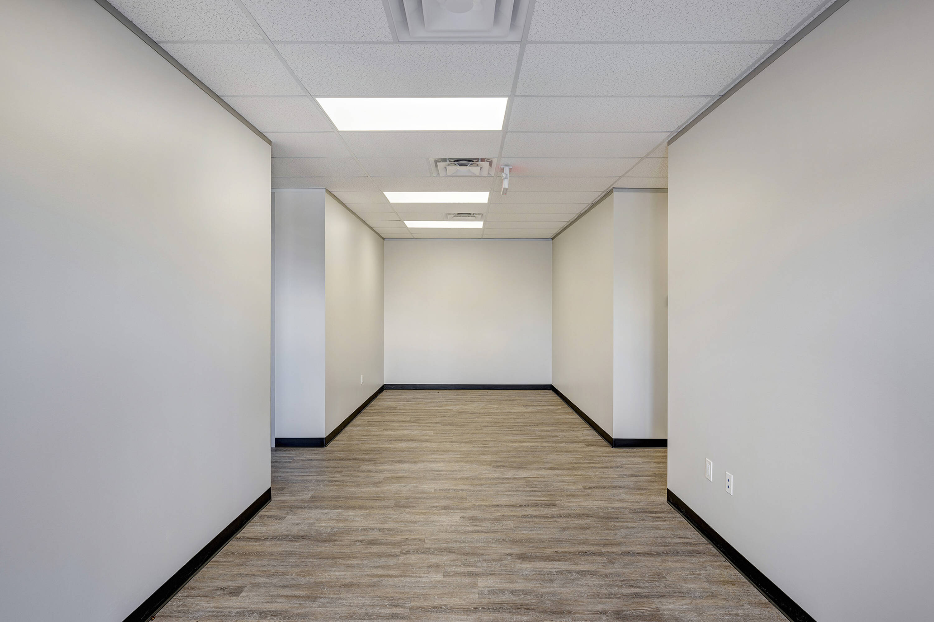 20435 Westfield Commerce