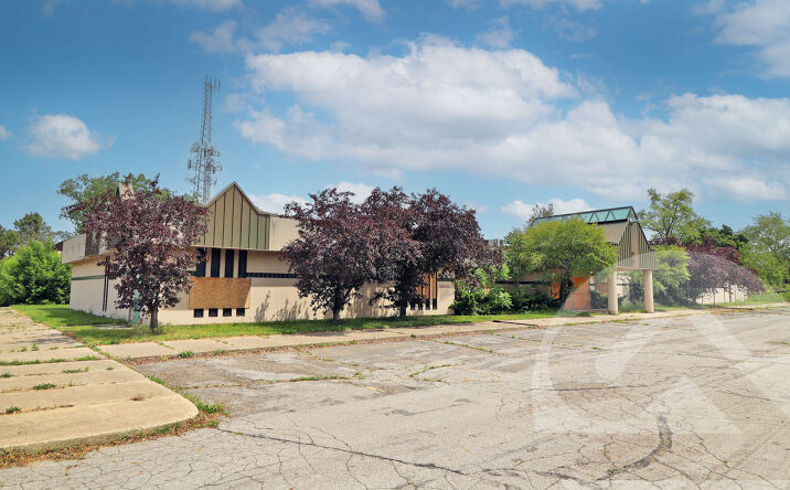 Pictures of Industrial property located at 25350 Ecorse Rd, Taylor, MI 48180 for lease - image #1