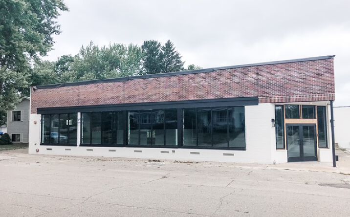 Pictures of Retail, Office, Restaurant property located at 1045 Columbus Ave, Grand Haven, MI 49417 for lease - image #1