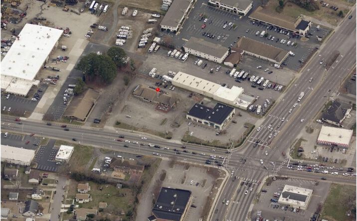 Pictures of Retail, Restaurant property located at 470 Newtown Rd, Virginia Beach, VA 23462 for lease - image #1
