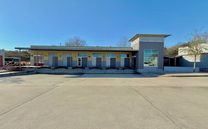 Pictures of Retail, Restaurant, Special Purpose property located at 2501 E President St, Savannah, GA 31404 for lease - image #1