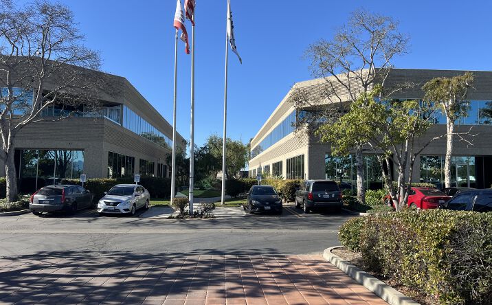 Pictures of Office property located at 1701 Pacific Ave, Oxnard, CA 93033 for lease - image #1