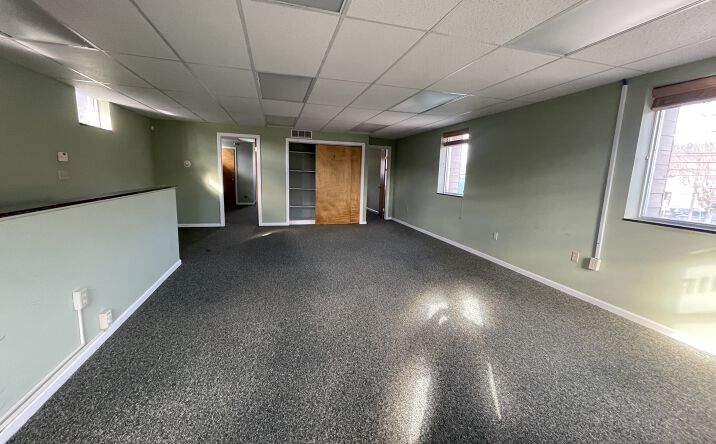 Pictures of Retail, Office, Special Purpose property located at 180 Amity Rd, Woodbridge, CT 06525 for lease - image #1