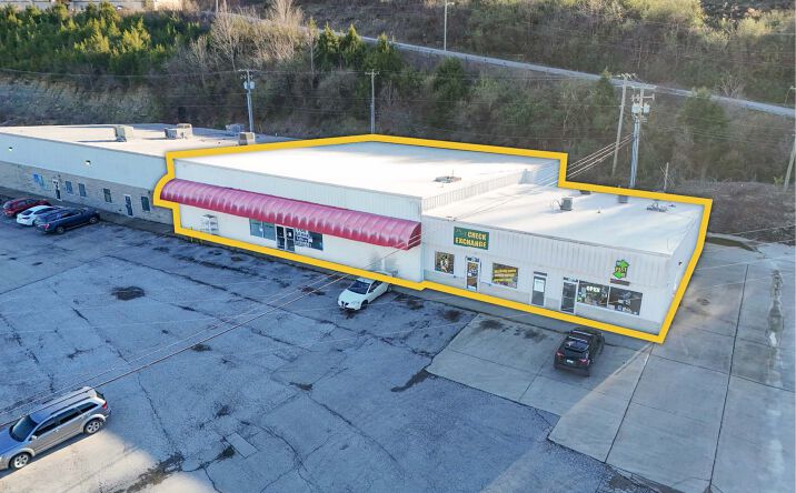 Pictures of Retail property located at 23 Cedar Point Dr, Owingsville, KY 40360 for lease - image #1