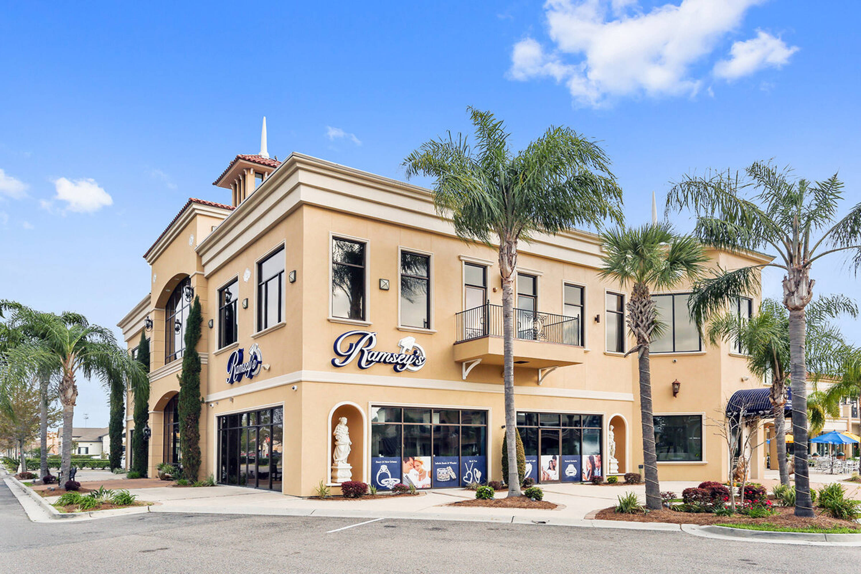 1901 Manhattan Blvd, Harvey, LA 70058