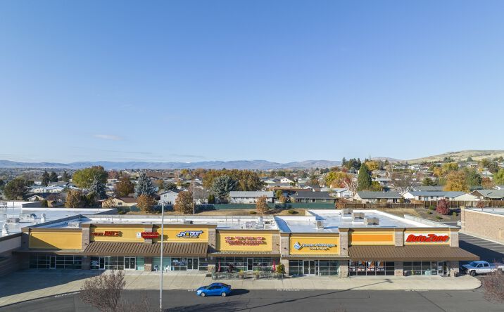 Pictures of Retail property located at 420 South 72nd Avenue, Yakima, WA 98908 for lease - image #1