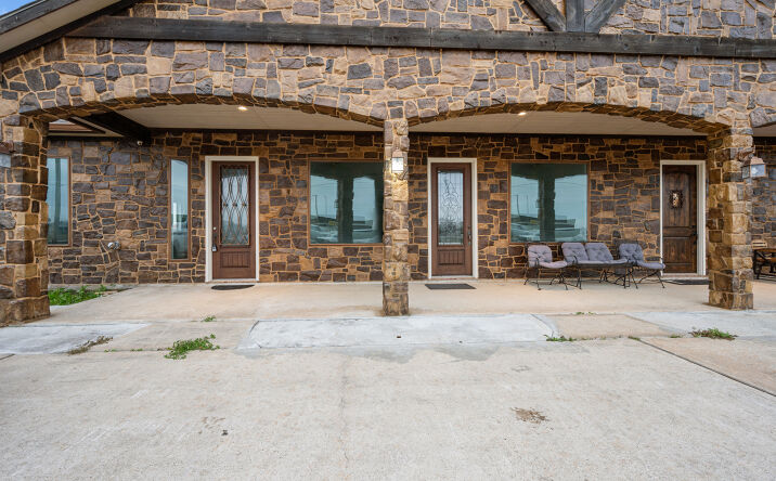 Pictures of Retail, Office property located at 15838 Farm to Market Rd 2354, Beach City, TX 77523 for lease - image #1
