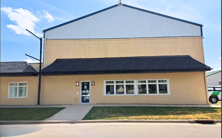 Pictures of Office, Industrial property located at 1800 - 1806 Commercial St, Waterloo, IA 50702 for lease - image #1