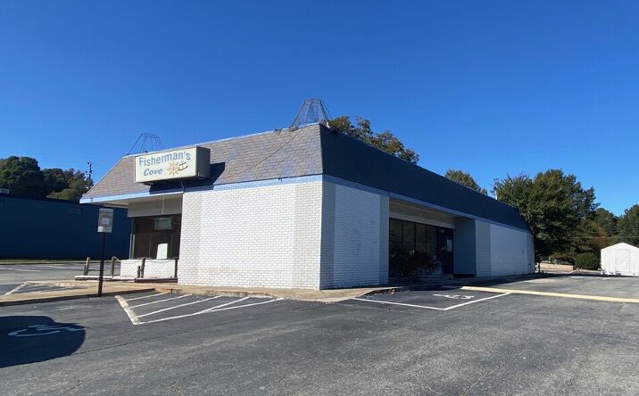 Pictures of Retail, Office, Restaurant property located at 414 W Center St, Mebane, NC 27302 for lease - image #1