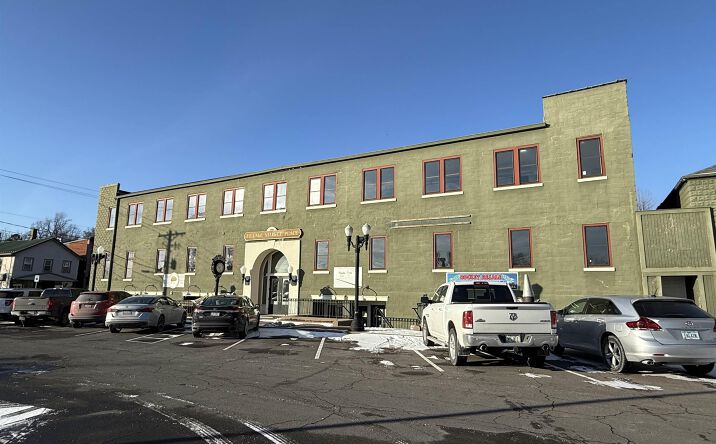 Pictures of Office, Retail property located at 1019 MOUND Street #202, Davenport, IA 52803 for lease - image #1