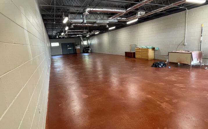 Pictures of Retail, Office, Special Purpose property located at 5410 River Oaks Blvd, River Oaks, TX 76114 for lease - image #1
